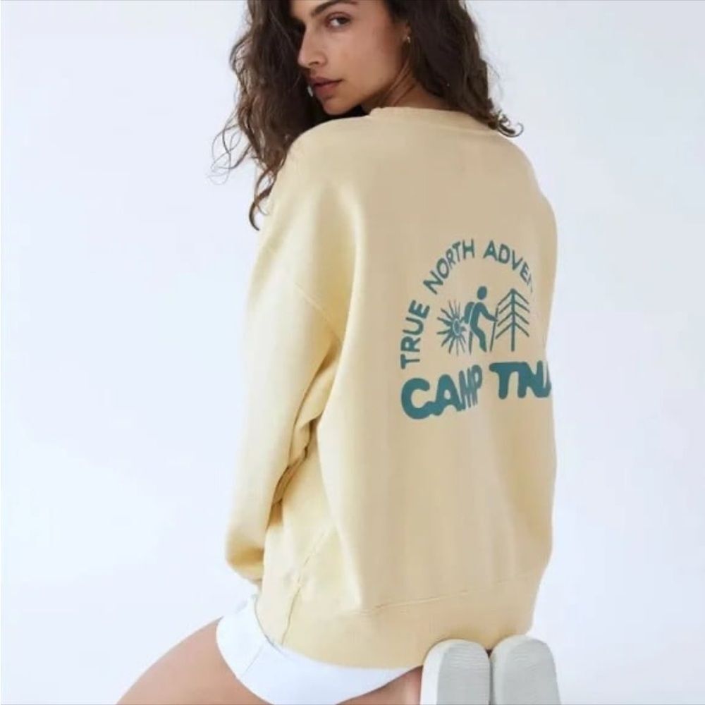 NWT Aritzia Camp TNA True North Adventure Cozy Fleece Boyfriend Crew Sweatshirt